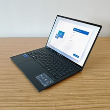 ASUS Zenbook 14 OLED (2025) Touch FHD+ Ultra 9 285H 32GB 1TB SSD UX3405CA Laptop