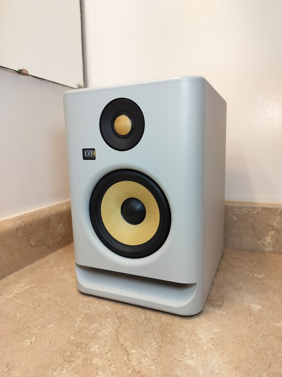 KRK Rokit 5 G4 Professional Studio Monitor - White Noise Edition