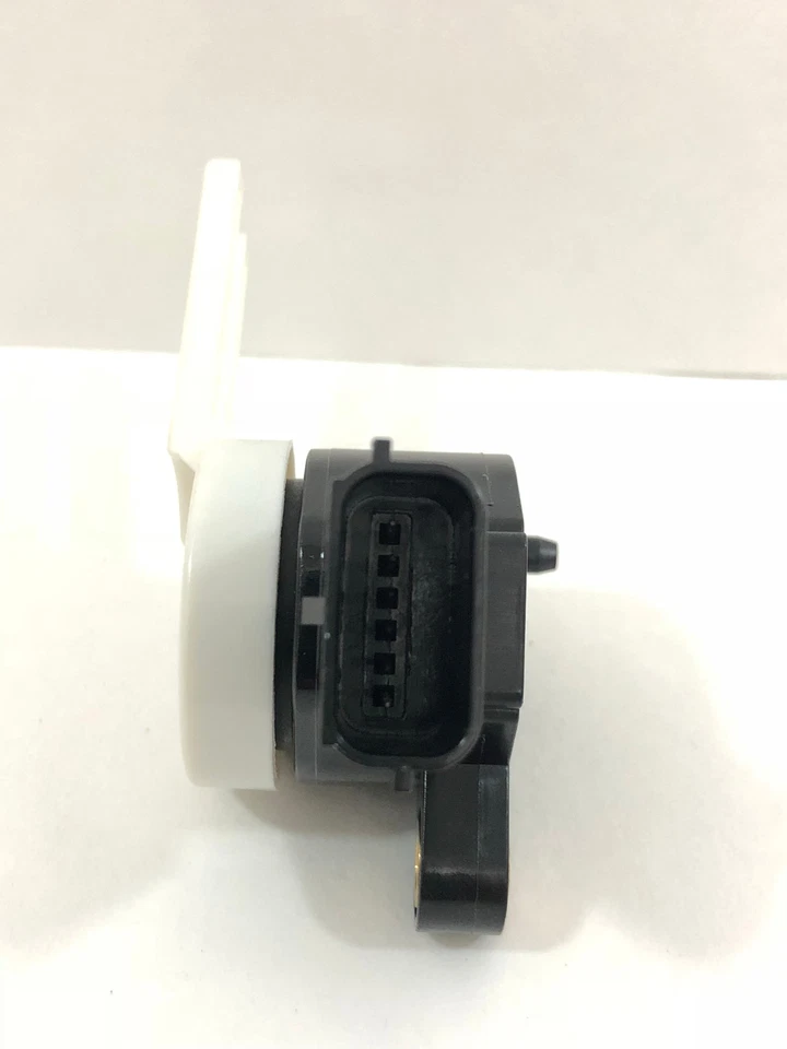 Brake Pedal Position Sensor GM Original Equipment 13583369 NEW!!!! - Image 3 of 4