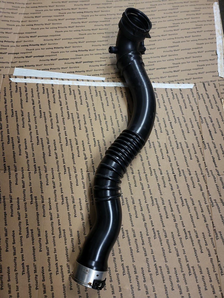 OEM BMW 1 F20 LEFT TURBOCHARGER INTERCOOLER PIPE 7597592 