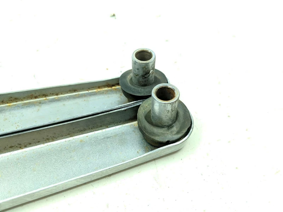 Puntales de soporte para guardabarros trasero Kawasaki Eliminator 600 ZL600 96 Foto 3 de 4