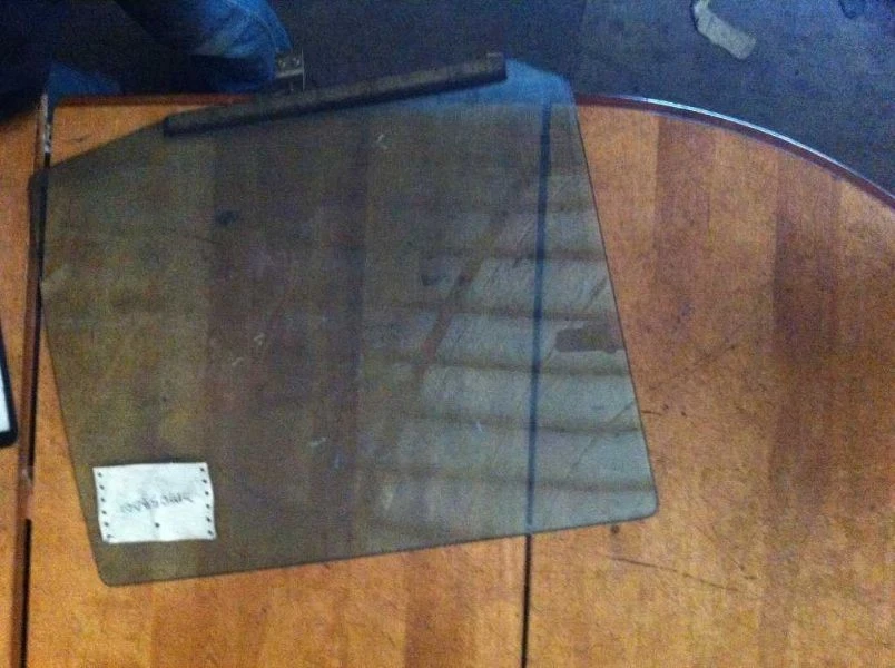 Cristal puerta trasera pasajero derecho FIAT 75-81 Foto 2 de 4