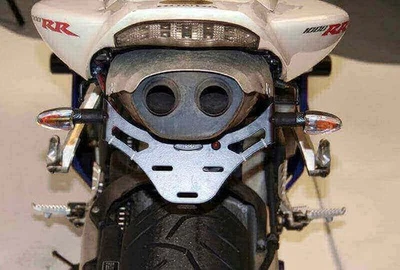 HONDA CBR 600 RR - 03/06 / CBR 1000 RR - 04/05 - SUPPORT DE PLAQUE R&G Racing / - Photo 1/4