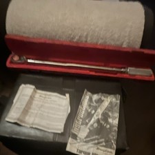 Snap-on Click Torque Wrench 12 Drive Ratcheting Adjustable Sae W Red Case Snap-on Click Torque Wrench 12 Drive Ratcheting Adjustable Sae W Red Case