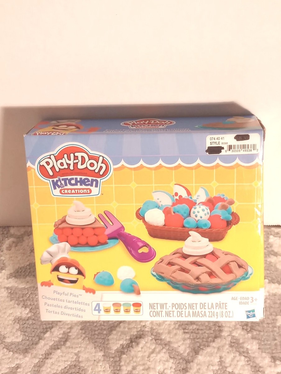 NIB Play-Doh Kitchen Creations Includes Everything Seen Side Of