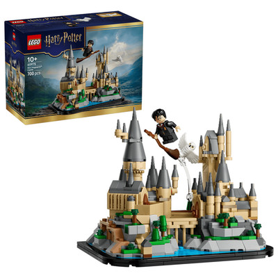 Brand New & Factory Sealed LEGO  Harry Potter  40975   Mini Hogwarts  Castle.