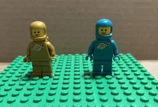 LEGO Gold Spaceman Teal Spaceman Lot Of 2 21358 New Authentic