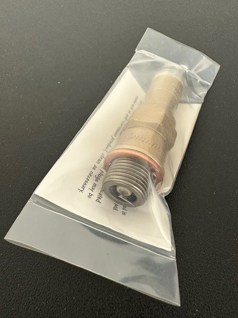 Champion Aircraft Spark Plug, P/N RHM38S Reconditioned