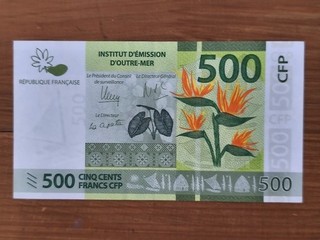 Outre Mer 500 francs CFP risque déchirure pliure etc..