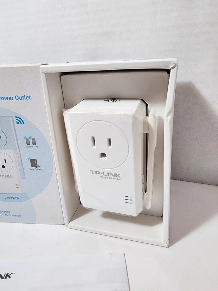TP-LINK 300Mpbs Wi-Fi Range Extender Power Outlet Pass-though TL-WA860RE N300! - Image 2 of 4