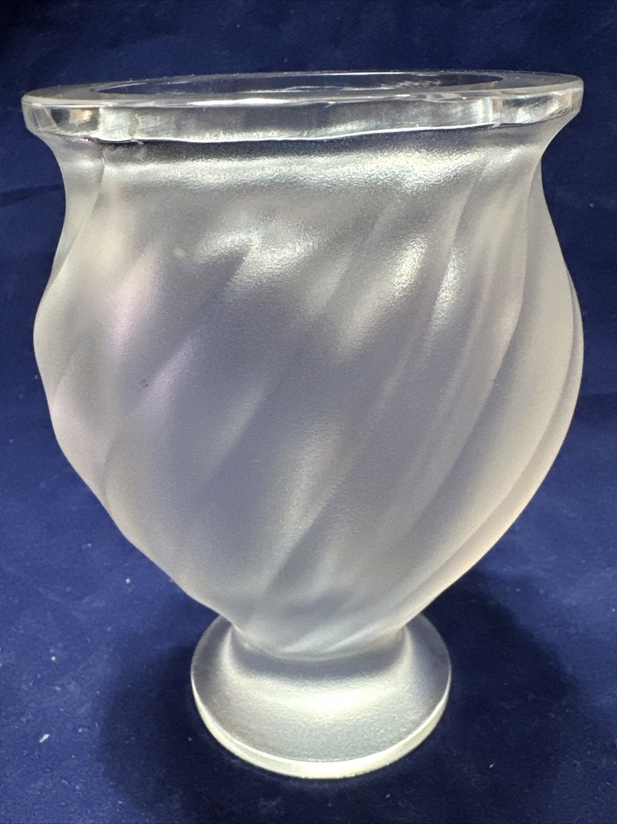 Lalique France Rosine Frosted Crystal Raised Doves Vase Signed