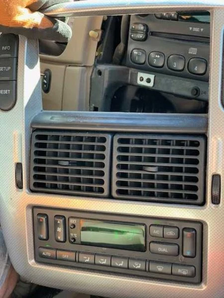 Control de clima de temperatura automático 4L2418C612AB para Ford Explorer B214 04-05 Foto 2 de 4