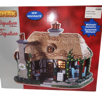 2019 Lemax Village 95536 ''Honeysuckle Cottage'' Holiday Lighted Building NEW