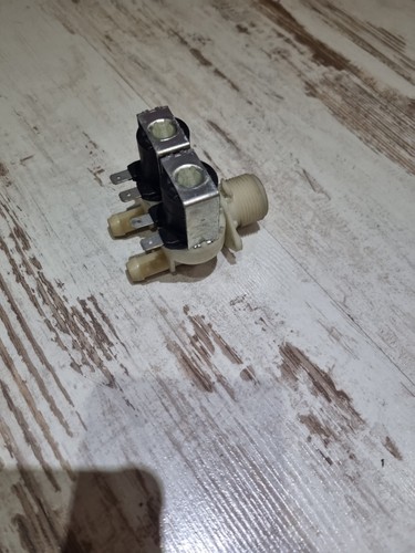 Einlassventil Ventil WASCHMASCHINE Magnetventil Luxor WM1250 33490251 300233393