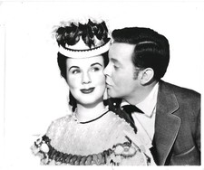 Rank Original Publicity Photo Deanna Durbin Dick Haymes Up In Central Park 1948