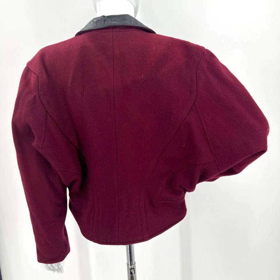 Blazer Esmoquin Vintage Años 80 Borgoña Lana Mangas Ala de Murciélago Cuello Cuero Talla M/L Foto 4 de 4