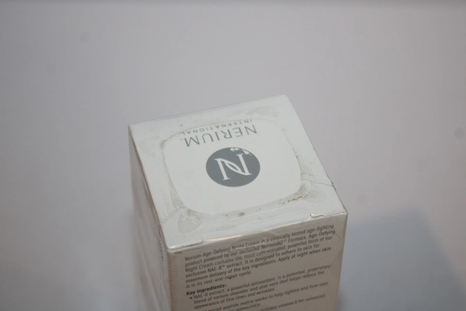 Crema de noche Nerium AD Age Defying tratamiento facial fórmula original 1 oz/30 ml SELLADA Foto 4 de 4