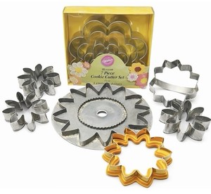 Sunflower Flower Cookie Cutter Lot Wilton Blossom Set Vintage Daisy Baking