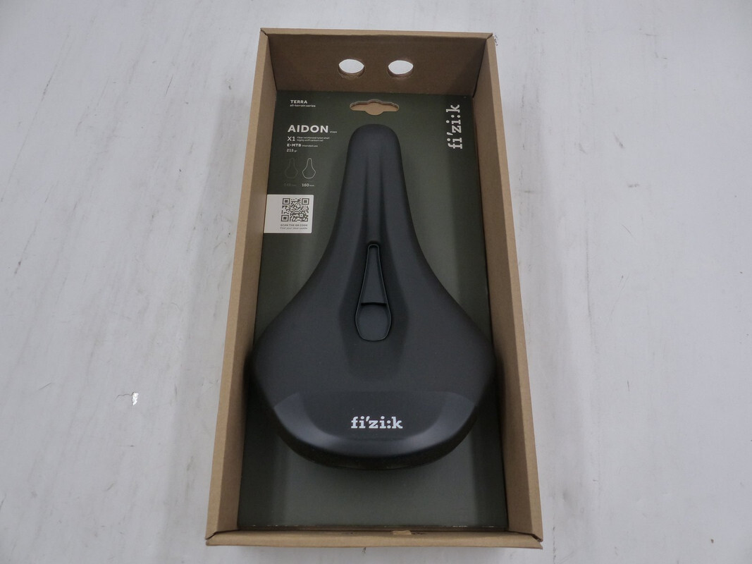 FIZIK TERRA AIDON X1 160MM CARBON BLACK BIKE SEAT SADDLE