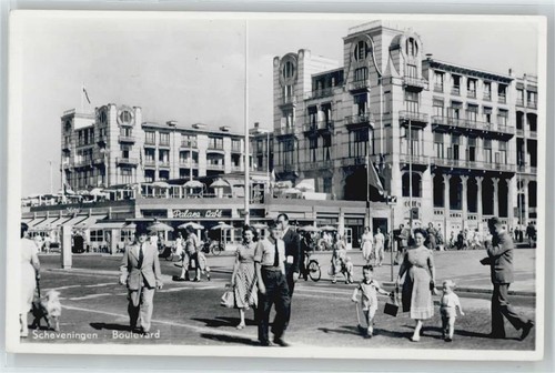 50510139 - Scheveningen Boulevard Fussgaenger Fahrrad Cafe Den Haag