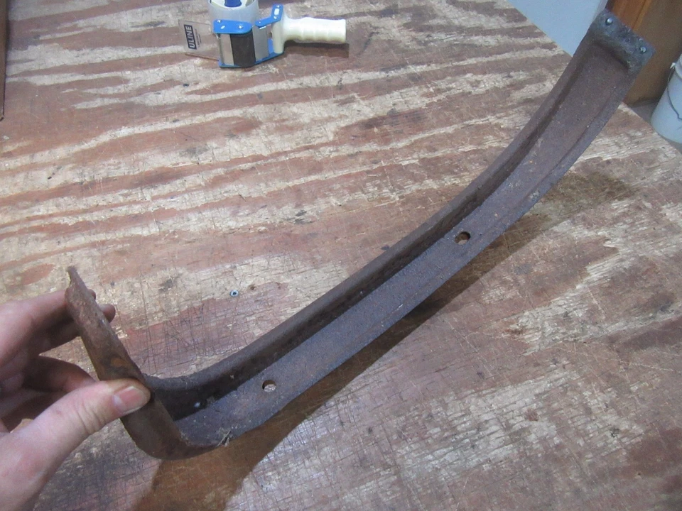 Camión Chevrolet 1941 1946 1,5 toneladas camión oferta guardabarros delantero soporte soporte D Foto 2 de 4