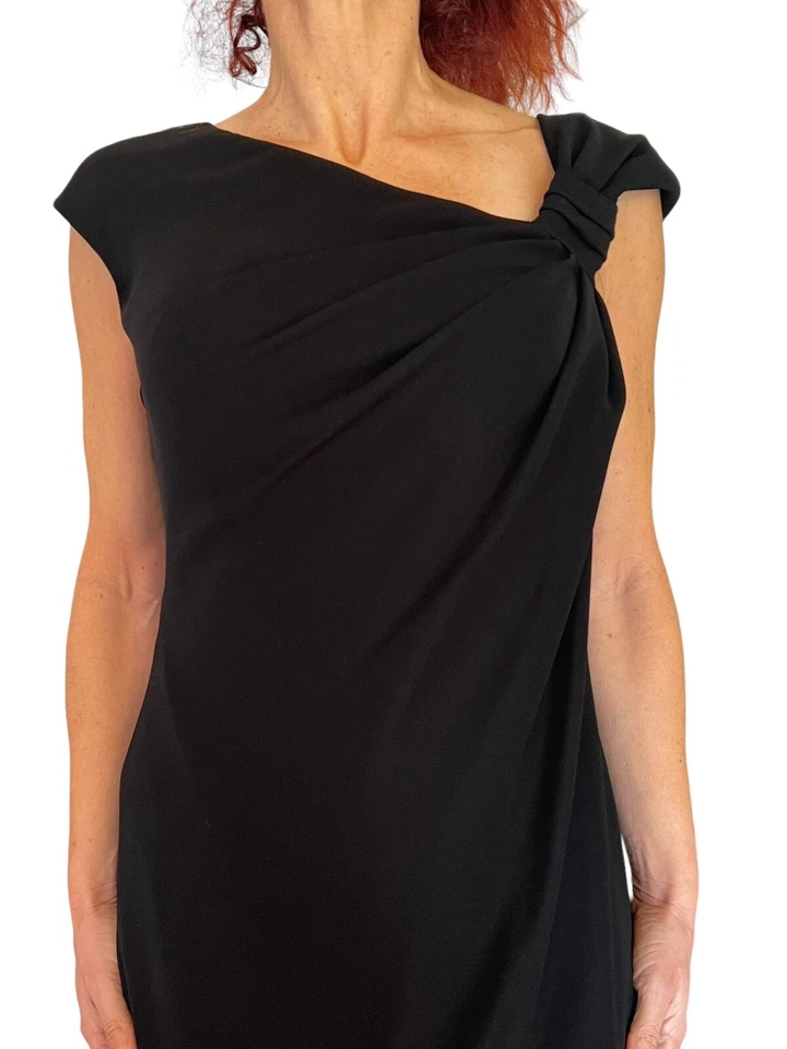 VESTIDO FORMAL PAMELLA ROLAND NEGRO ABERTURA LATERAL ASIMÉTRICO SIN MANGAS 6 Foto 2 de 4