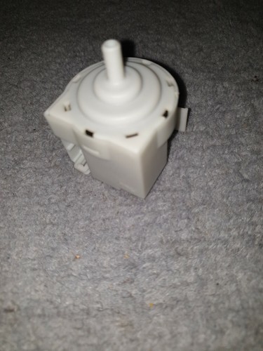 INDESIT IWE71682 WASHING MACHINE LINEAR PRESSURE SWITCH