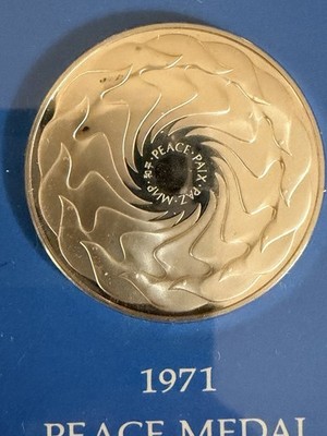 1971 Franklin Mint United Nations Peace Silver Medal In OGP With