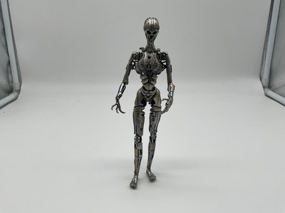 McFarlane Toys T-X Endoskelett Terminator 3 Action Figure Gebraucht