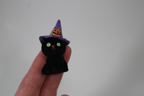 U1 THE LUCKY LITTLE HALLOWEEN BLACK CAT flocked miniature figurine Ganz - Picture 11 of 17