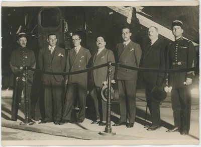 Der kanarische Vogel in den Tuilerien ausgestellt. Atlantiküberquerung. Luftfahrt. 1929.