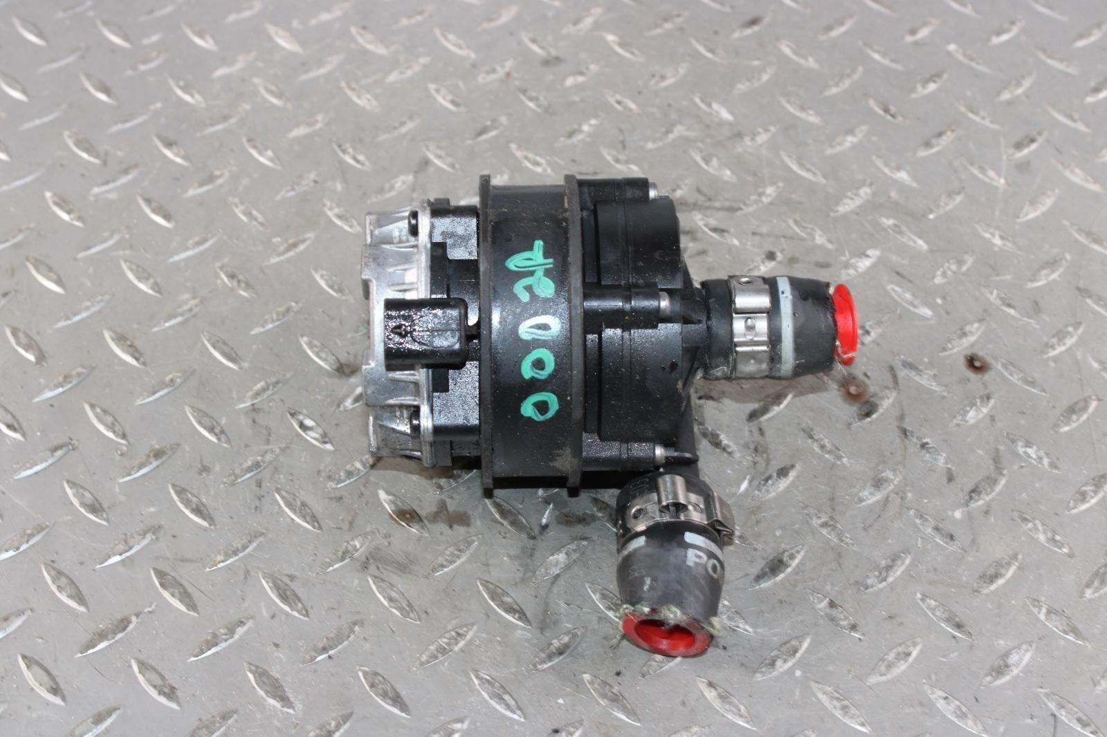 14-17 Ghibli 3.0L Twin Turbo Engine Coolant Auxiliary Electric Water Pump OEM OE