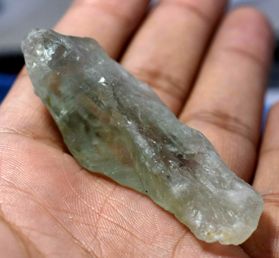 Muestra de amatista brasileña verde claro 104,75 quilates AAA+ calidad natural áspera  Foto 3 de 3