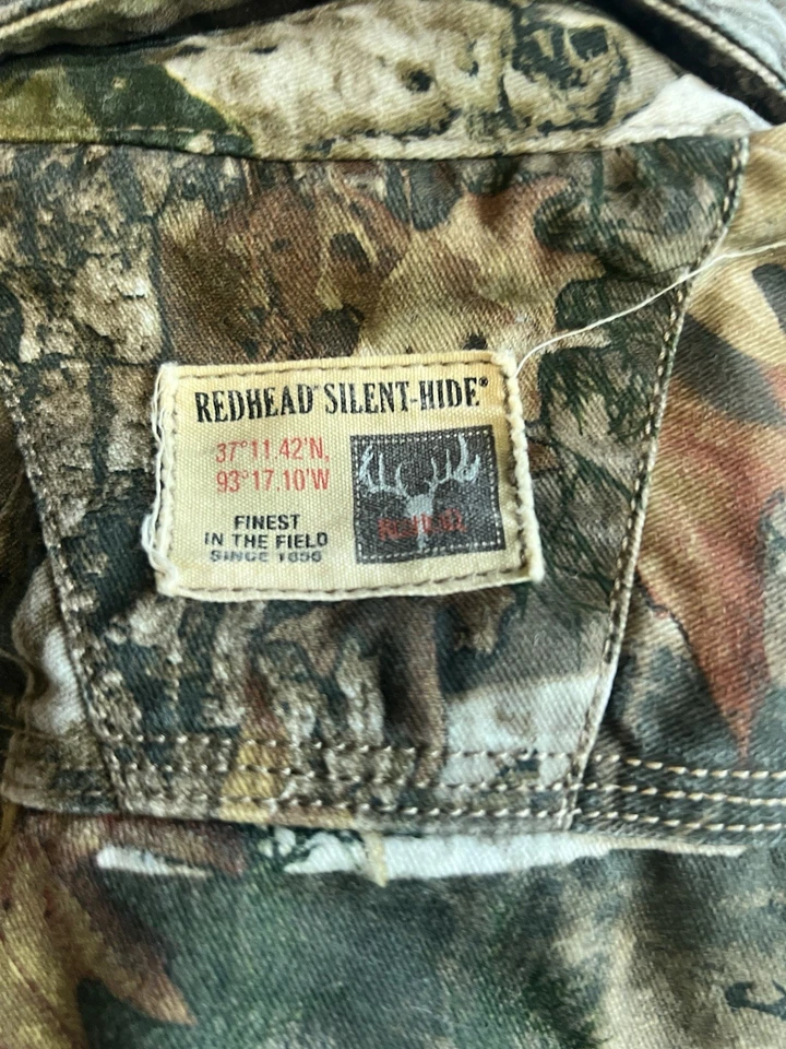 Red Head Silent Hide Size Med Camouflage Long Sleeve Hunting Button Shirt Boys - Image 4 of 4