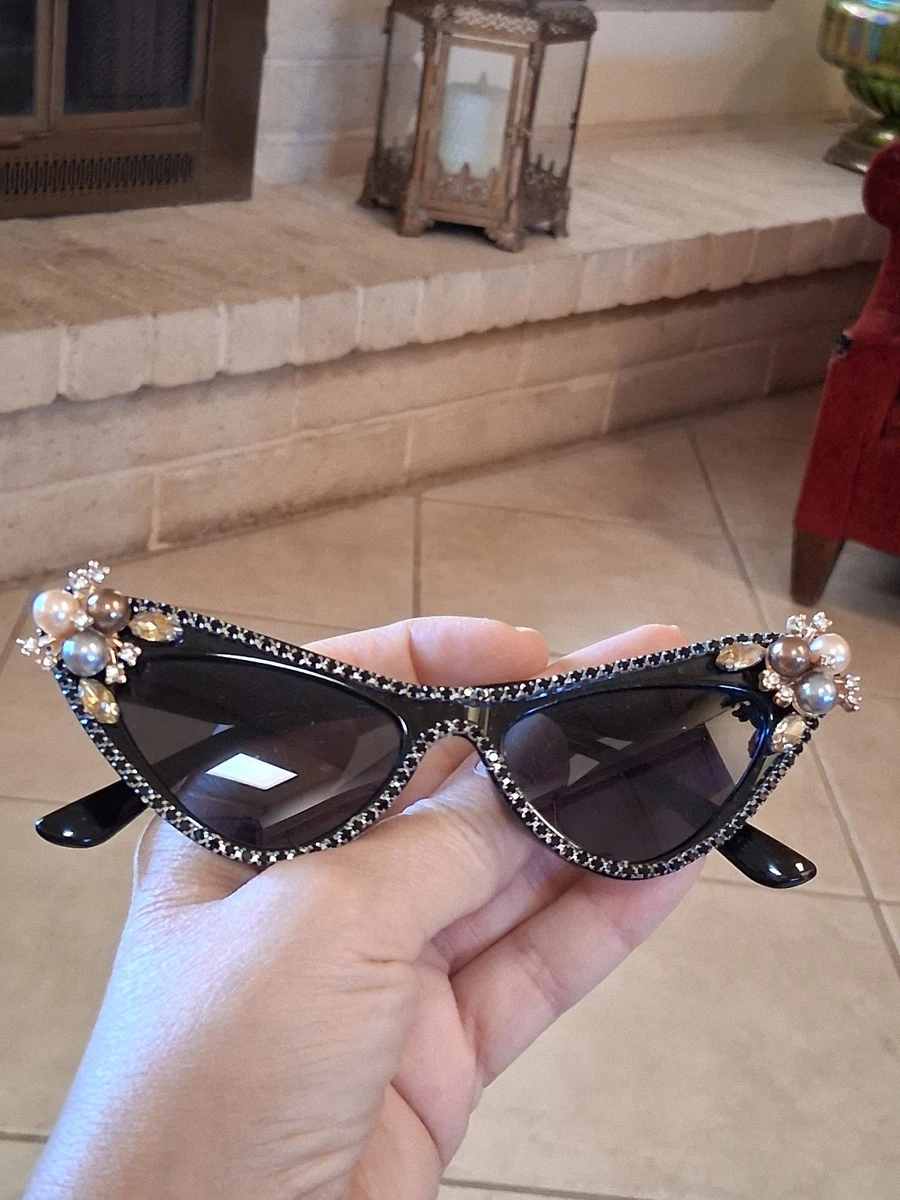 Anthropologie Black and White cutout square cateye Sunglasses 94743770_249_g main image 2