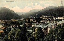 Ak Friedrichroda im Thüringer Wald, Blick auf  Berge, Bäume,... - 4951514