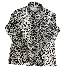 Shirt Top Womens M Grey Leopard Print Casual Long Sleeve Collared Button Down