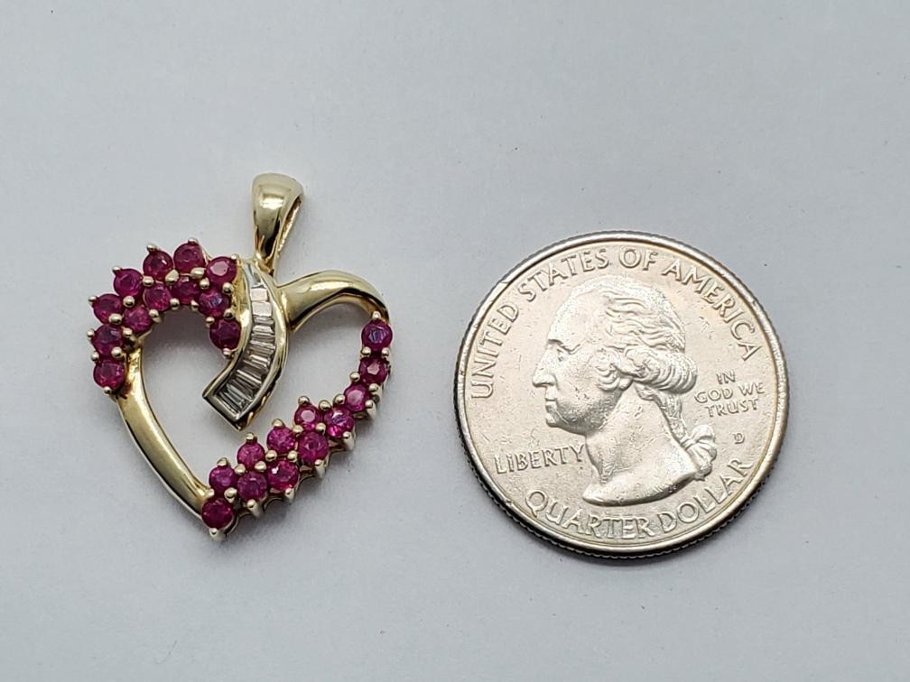 10K Solid Yellow Gold Ruby Diamond Accent Heart P… - image 4