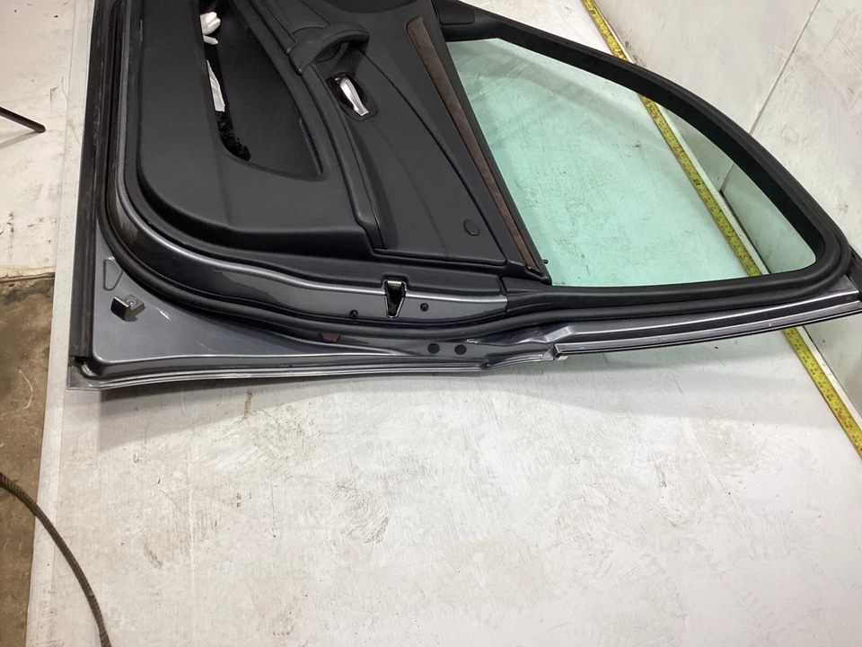 2004-2010 BMW 535I 528I 550I E60 FRONT RIGHT PASSENGER SIDE DOOR ASSEMBLY OEM . Foto 4 de 4