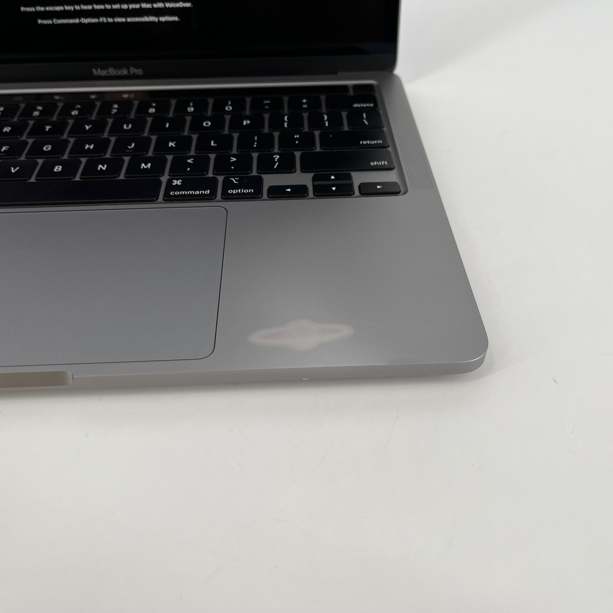 MacBook Pro 13 2020 Intel Core i5 16GB 1TB 2.0 GHz Touch Bar MacBook Pro 13 2020 Intel Core i5 16GB 1TB 2.0 GHz Touch Bar