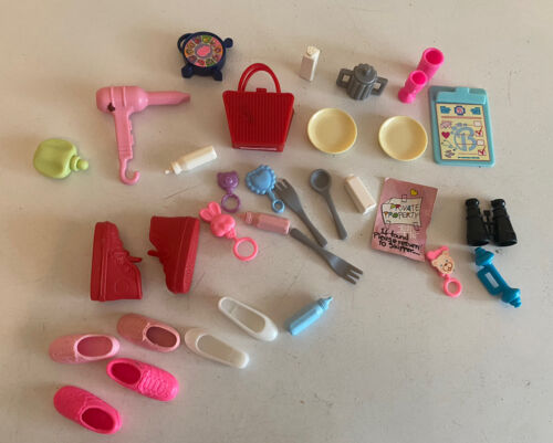 Lot of Barbie Mattel and Misc dolls accessories & shoes - 第 1/6 張圖片