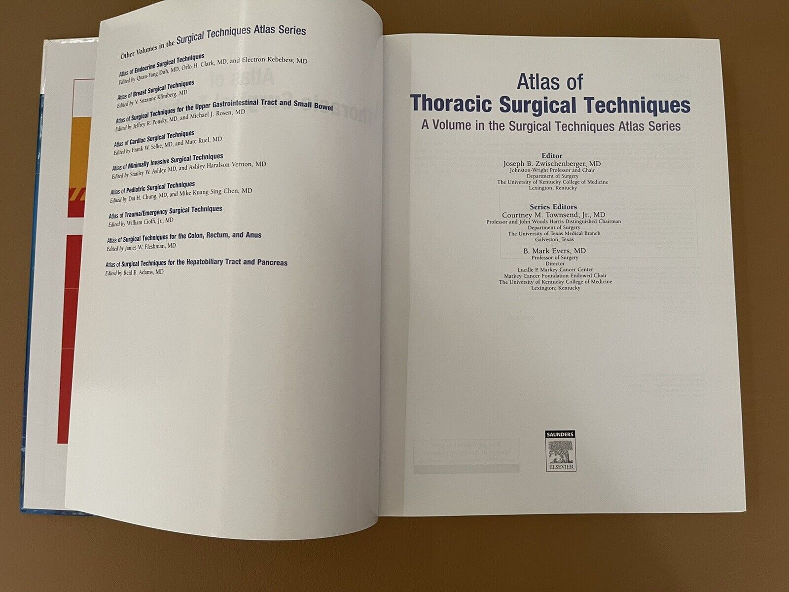 Atlas of Thoracic Surgical Techniques by Joseph B. Zwischenberger