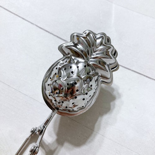 Pineapple Tea Infuser by Mudpie Snap Handle Tropical - Picture 4 of 8