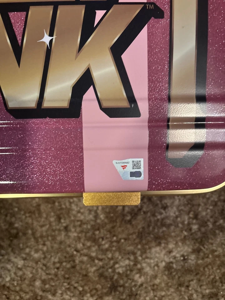 WWE Autografiado Tiffany Strattom Dinero en el Banco Maletín 2024 Foto 3 de 4