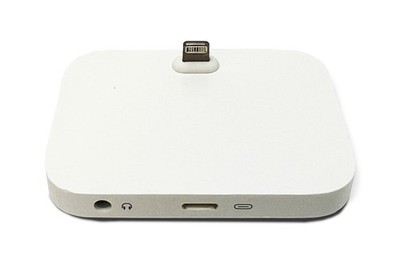Genuine Original Apple iPhone Lightning Dock - White A1605