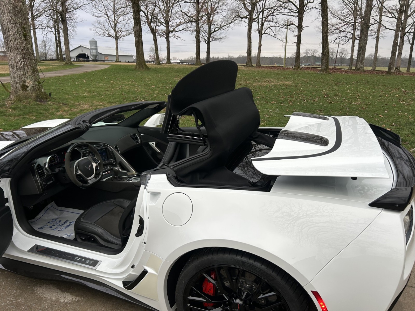 2019 White Chevrolet Corvette   | C7 Corvette Photo 6