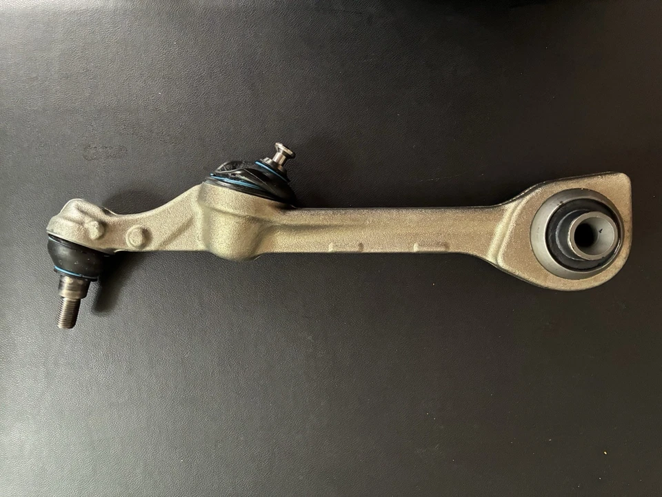 2007-2013 Mercedes Benz S550 W221 Front right lower control arm OEM 2213331805 - Image 3 of 3