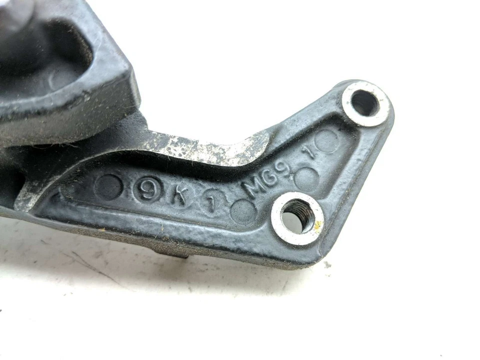 Suporte de montagem de pinça de freio 85 Honda Goldwing 1200 GL1200 - Imagem 4 de 4