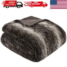 Zuri Oversized Faux Fur Blanket 60x70 - Glamorous Art Deco Accent for Home