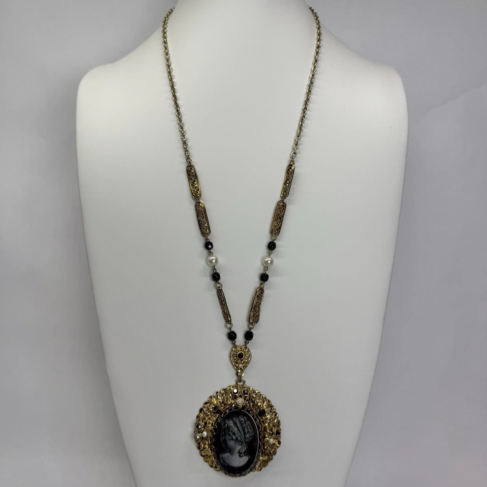 WEST GERMANY Cameo Filigree Brass Gold Tone Vintage Necklace Jewelry N253